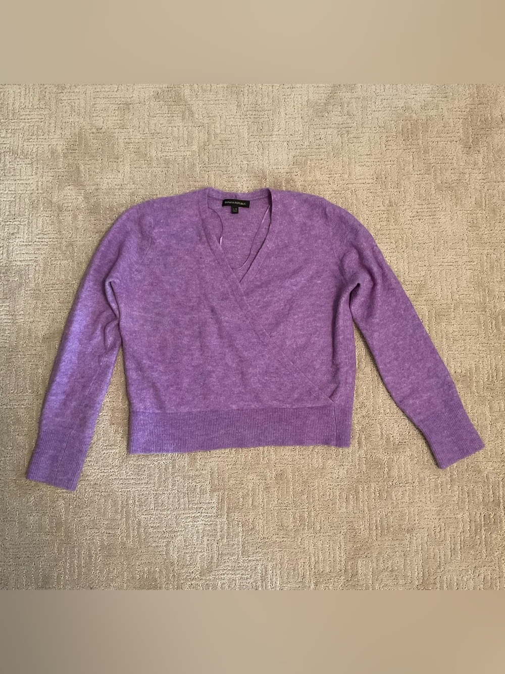 Banana Republic Aire Wrap Sweater Lavender Purple Wool Blend L Quiet Luxury Chic